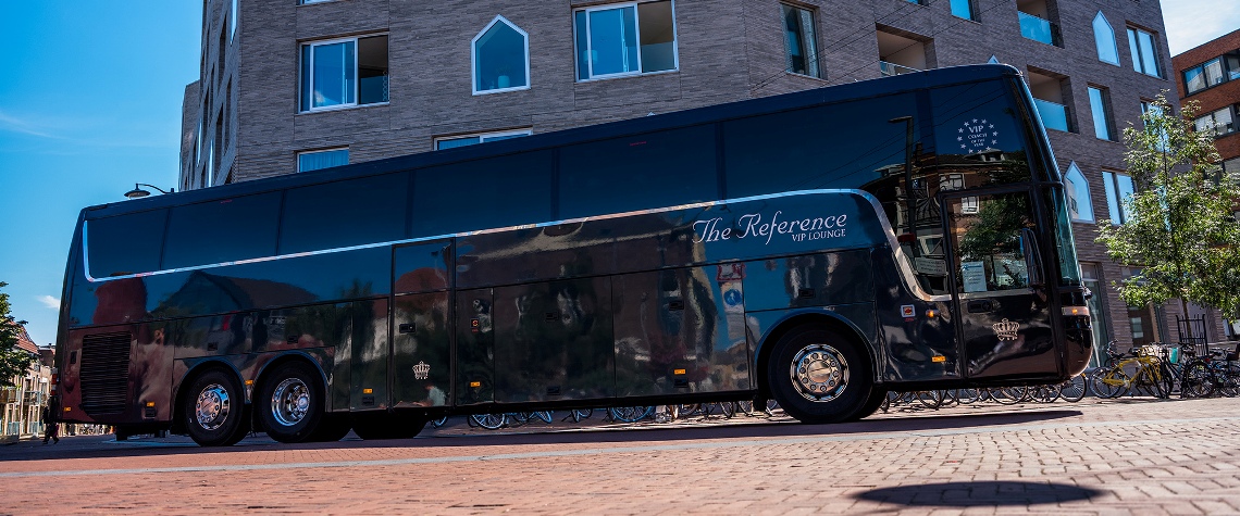 the reference feestbus